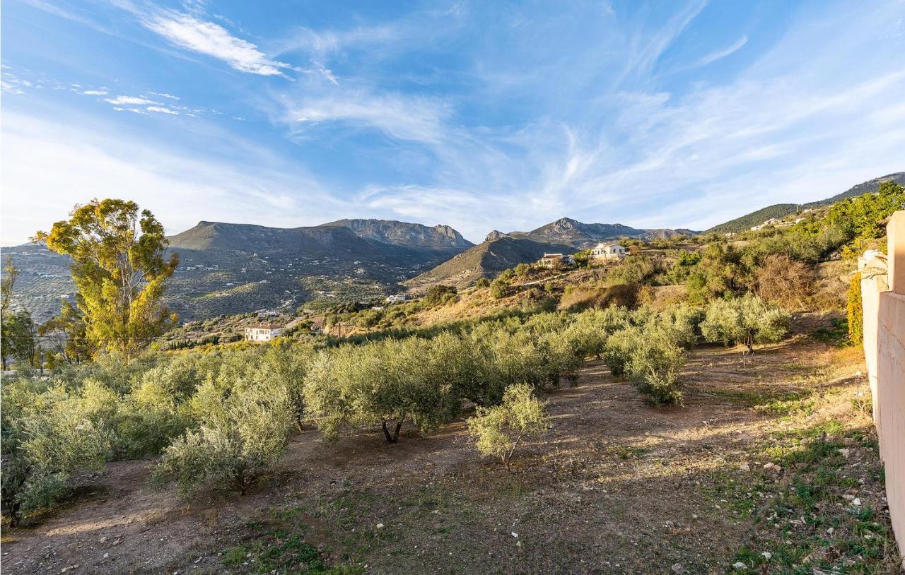 Stunning apartment in Alcaucín with WiFi&Outdoor swimming pool Exterior foto